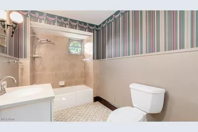 2751 E Ridgewood Circle, Zanesville, OH 43701 - Photo 34