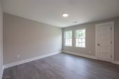 1836 E 294th Street, Wickliffe, OH 44092 - Photo 8