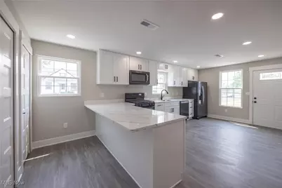 1836 E 294th Street, Wickliffe, OH 44092 - Photo 4