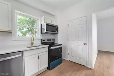 1488-1490 W 112th Street, Loveland, OH 44102 - Photo 4