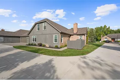 8050 Harbor Creek Drive #2402, Mentor on the Lake, OH 44060 - Photo 26