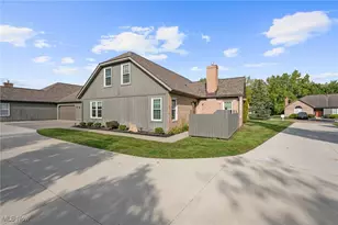 8050 Harbor Creek Dr, Mentor on the Lake, OH 44060 - Photo 26