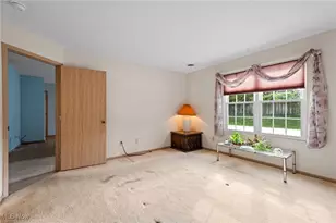 8050 Harbor Creek Dr, Mentor on the Lake, OH 44060 - Photo 16