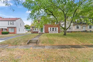 739 Roslyn Ave, Akron, OH 44320 - Photo 1