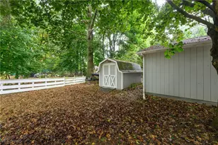 3826 Powell Ave, Coventry, OH 44319 - Photo 10