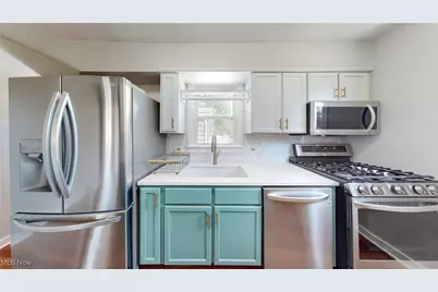 653 Washington Avenue, Barberton, OH 44203 - Photo 8