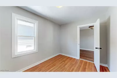 653 Washington Avenue, Barberton, OH 44203 - Photo 16