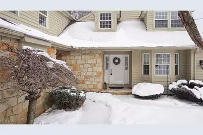 159 Royal Oak Drive, Aurora, OH 44202 - Photo 1