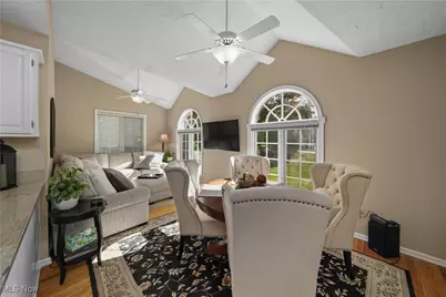 159 Royal Oak Drive, Aurora, OH 44202 - Photo 12