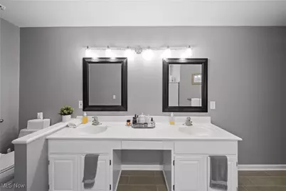 159 Royal Oak Drive, Aurora, OH 44202 - Photo 10