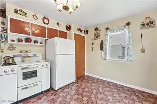 5714 Stickney Ave, Loveland, OH 44144 - Photo 12