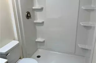 823 Washington Ave, Cuyahoga Falls, OH 44221 - Photo 12