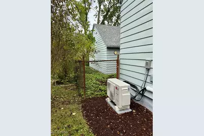 823 Washington Avenue, Cuyahoga Falls, OH 44221 - Photo 26