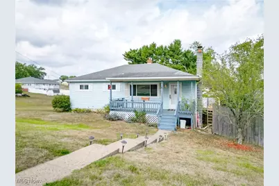 154 Locust Boulevard, Steubenville, OH 43953 - Photo 1