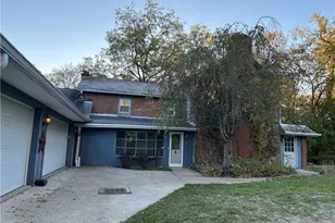 2465 Clay Pike, Zanesville, OH 43701 - Photo 1