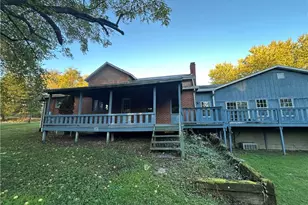 2465 Clay Pike, Zanesville, OH 43701 - Photo 2