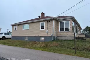 103 Marie Ave, Weirton, WV 26062 - Photo 4