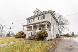 816 Michigan Ave, Youngstown, OH 44504 - Photo 4