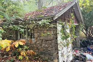 737 Vernon Odom Blvd, Akron, OH 44307 - Photo 6