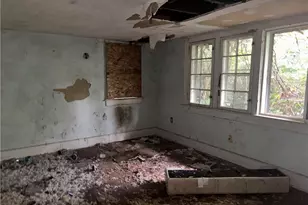 737 Vernon Odom Blvd, Akron, OH 44307 - Photo 18