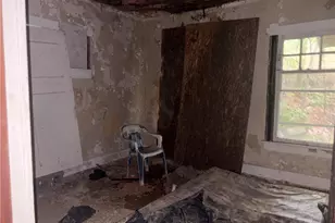 737 Vernon Odom Blvd, Akron, OH 44307 - Photo 12