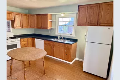 112 Hardy Street, Weirton, WV 26062 - Photo 4