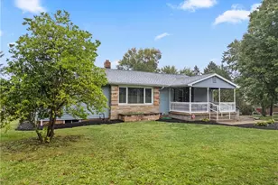 223 Faircrest St SW, Canton, OH 44706 - Photo 4