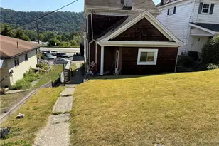 1105 N 6th St, Martins Ferry, OH 43935 - Photo 4