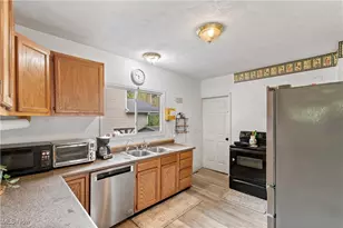 38 Walnut Ct, Mogadore, OH 44260 - Photo 10