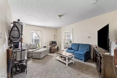 38 Walnut Court, Mogadore, OH 44260 - Photo 6