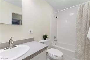 2013 W 58th St, Loveland, OH 44102 - Photo 30