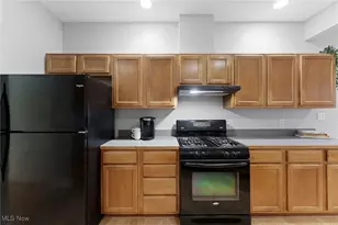 2013 W 58th St, Loveland, OH 44102 - Photo 8