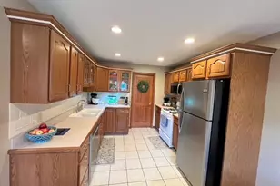 520 Oakdale Dr, Dover, OH 44622 - Photo 8