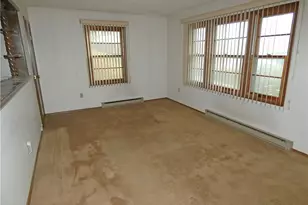 820 Mariann Dr, Martins Ferry, OH 43935 - Photo 6