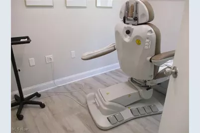 880 Mull Avenue, Akron, OH 44313 - Photo 8