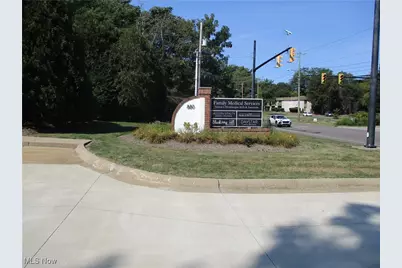 880 Mull Avenue, Akron, OH 44313 - Photo 4