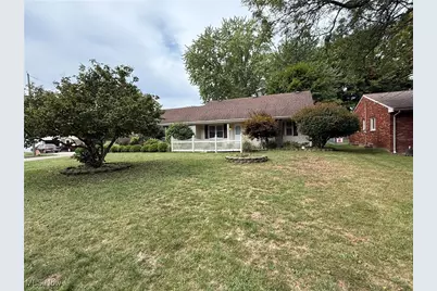 3296 Cricket Drive, Youngstown, OH 44511 - Photo 2