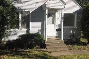 582 Roxbury Ave, Youngstown, OH 44502 - Photo 2