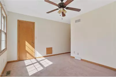 2885 Valley Road, Cuyahoga Falls, OH 44223 - Photo 26