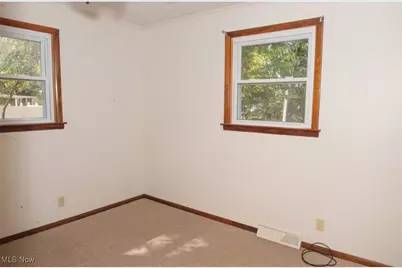 38132 Eric Drive, Lisbon, OH 44432 - Photo 8