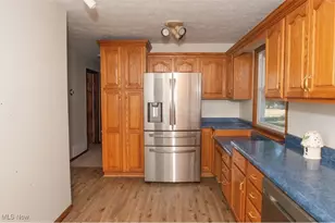 38132 Eric Dr, Lisbon, OH 44432 - Photo 6