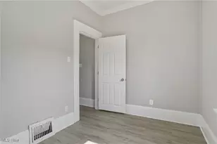 1043 Coventry St, Akron, OH 44306 - Photo 10