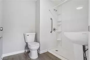 1043 Coventry St, Akron, OH 44306 - Photo 8