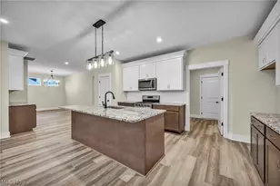 3630 Great Windsor Ln, Green, OH 44685 - Photo 10