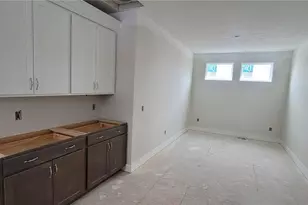 3630 Great Windsor Ln, Green, OH 44685 - Photo 6