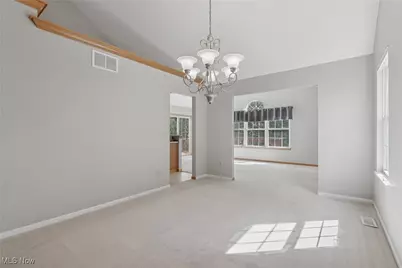 957 Devonwood Drive, Wadsworth, OH 44281 - Photo 10