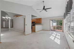 957 Devonwood Dr, Wadsworth, OH 44281 - Photo 12