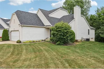 957 Devonwood Drive, Wadsworth, OH 44281 - Photo 2