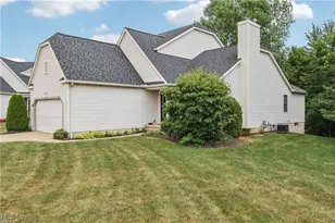 957 Devonwood Dr, Wadsworth, OH 44281 - Photo 2