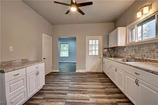 325 W Maryland Ave, Sebring, OH 44672 - Photo 12